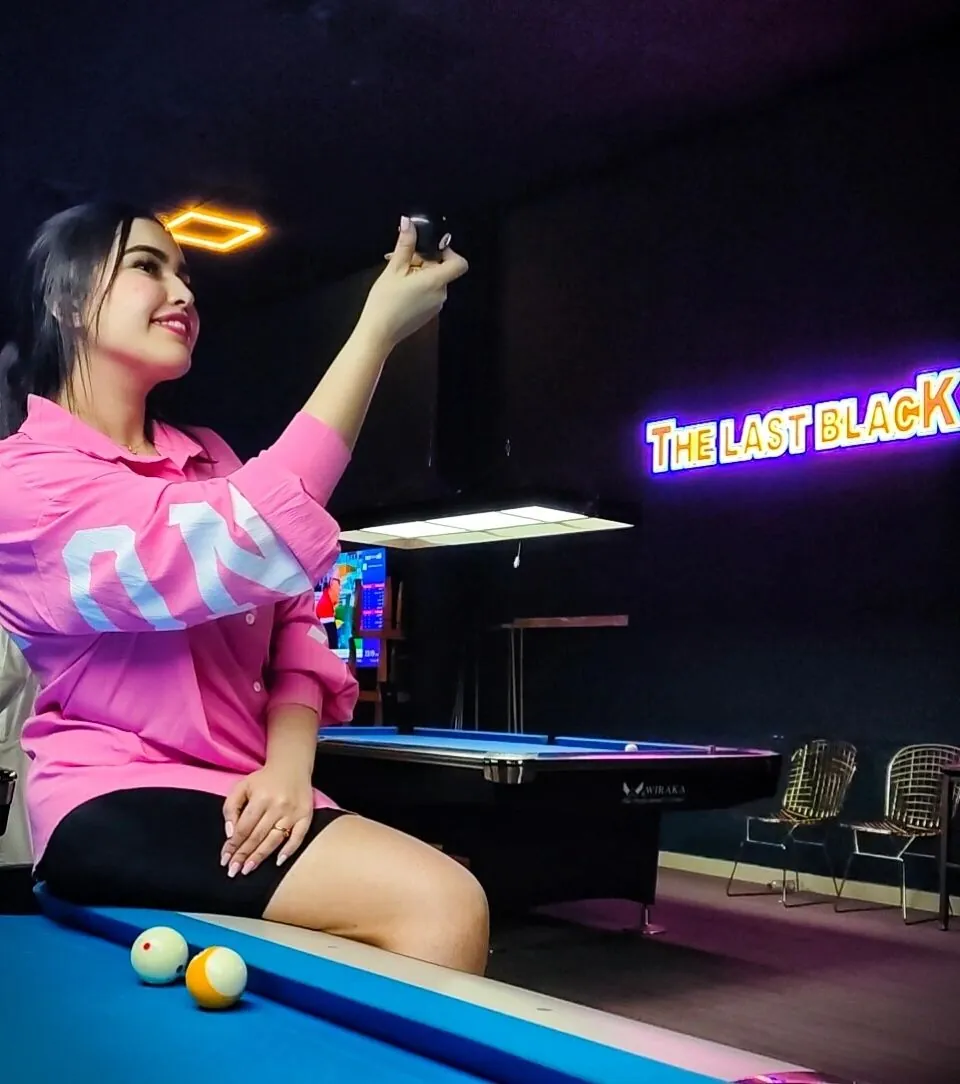 Guest taking a photo at the table